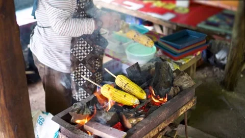 Roasted corn slow motion Video stock 242897364