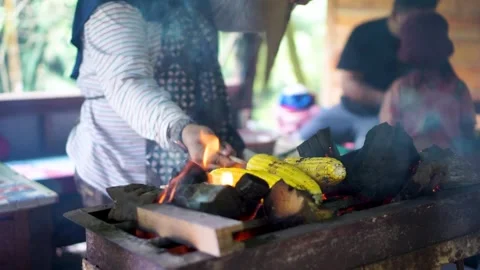 Roasted corn slow motion Video stock 242897366