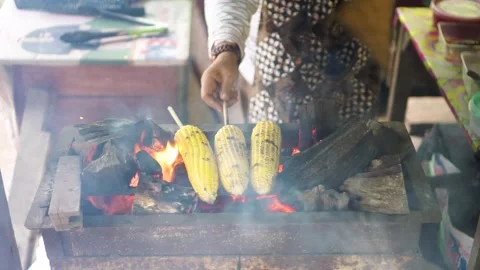 Roasted corn slow motion Video stock 242897367