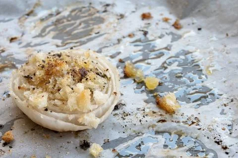 Roasted onion slice with breadcrumbs Stock Photos