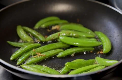 Roasted snap peas  Foto stock