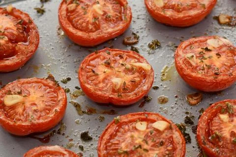 Roasted tomato halves Foto stock