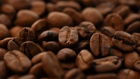 Roaster coffee beans macro closeup Video stock 111950992