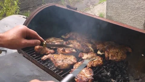 Roasting beef steak on a grill Video stock 160331154