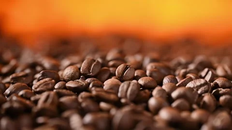 Roasting coffee beans. Vídeo Stock 267753908