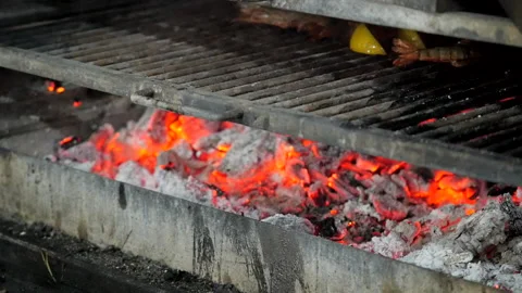 Roasting Tiger Prawns Video stock 131366915