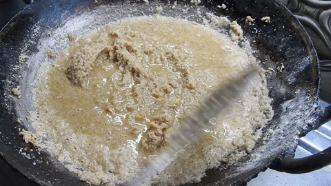 Roasting wheat flour Stock Footage 194477683