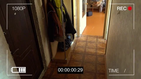 The robber in the mask c has a crowbar in his hands were under camera Vídeos de archivo 77229181
