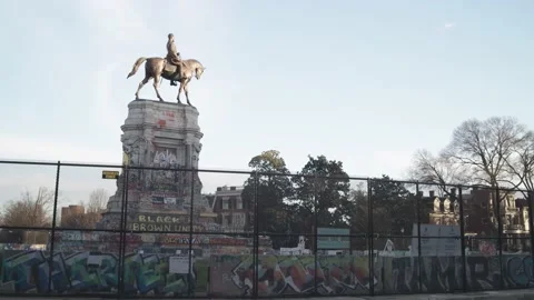 Robert E. Lee Statue in Richmond VA Side Angle Stockbeeldmateriaal 160373808