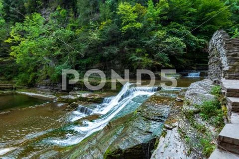 Robert H. Treman State Park: Gorge Trail Stock Photos