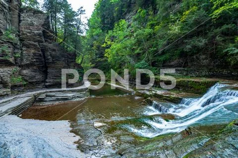 Robert H. Treman State Park: Gorge Trail Stock Photos