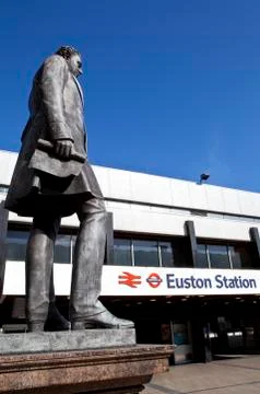 Robert Stephenson Statue at Euston Station Stock Photos