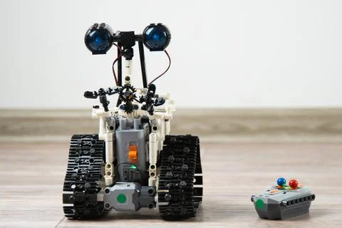 The robot from the children's designer on the control panel. DIY educational toy 스톡 사진