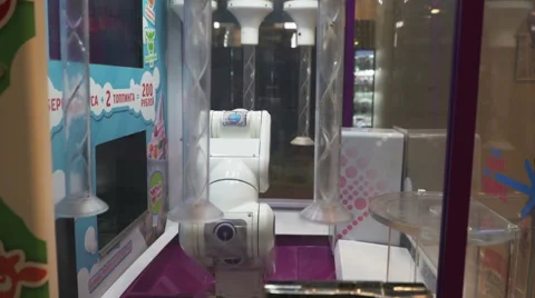 Robot has cooked and sells ice cream yogurt Stock-Footage 61840518