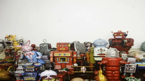 Robot king fall Stock Footage 323093198