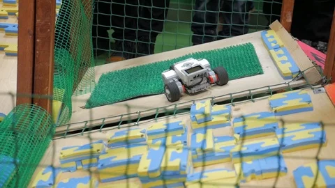 Robot show for children, robot solving maze, labirynth Stock Footage 85716763