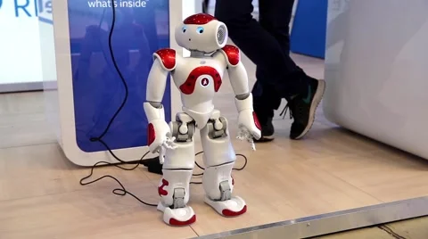 Robot toy demonstrating Video stock 58769774