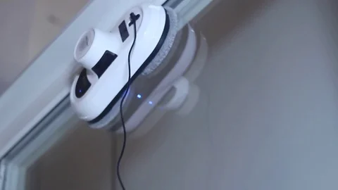 Robot window cleaner Stock Footage 81786982