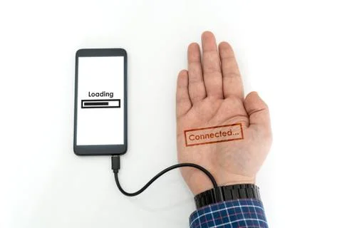 Robotic arm transfering data form a cellphone concept Foto stock