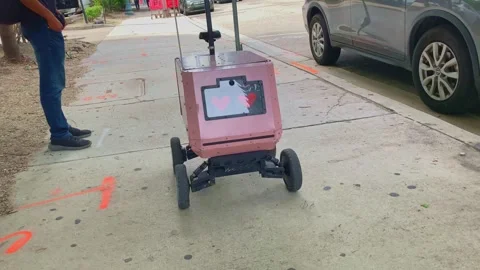 Robotic curbside delivery contactless Stock Footage 255807018
