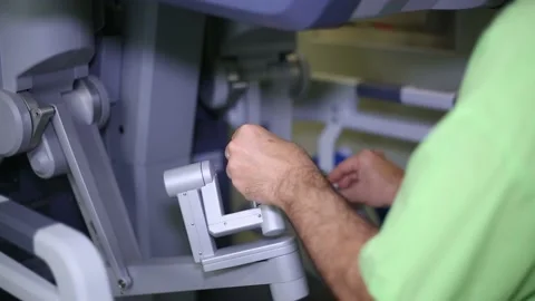In the robotic surgery operating room. Robotic surgery. Vídeo Stock 236415861