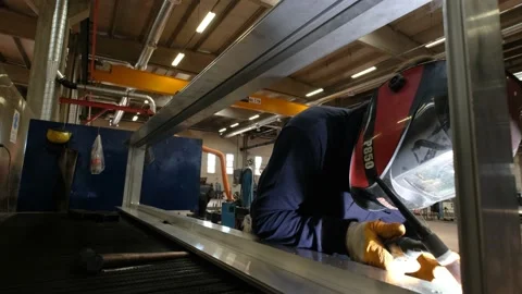 A Robotic Welding Machine at the Factory 動画素材 201543608