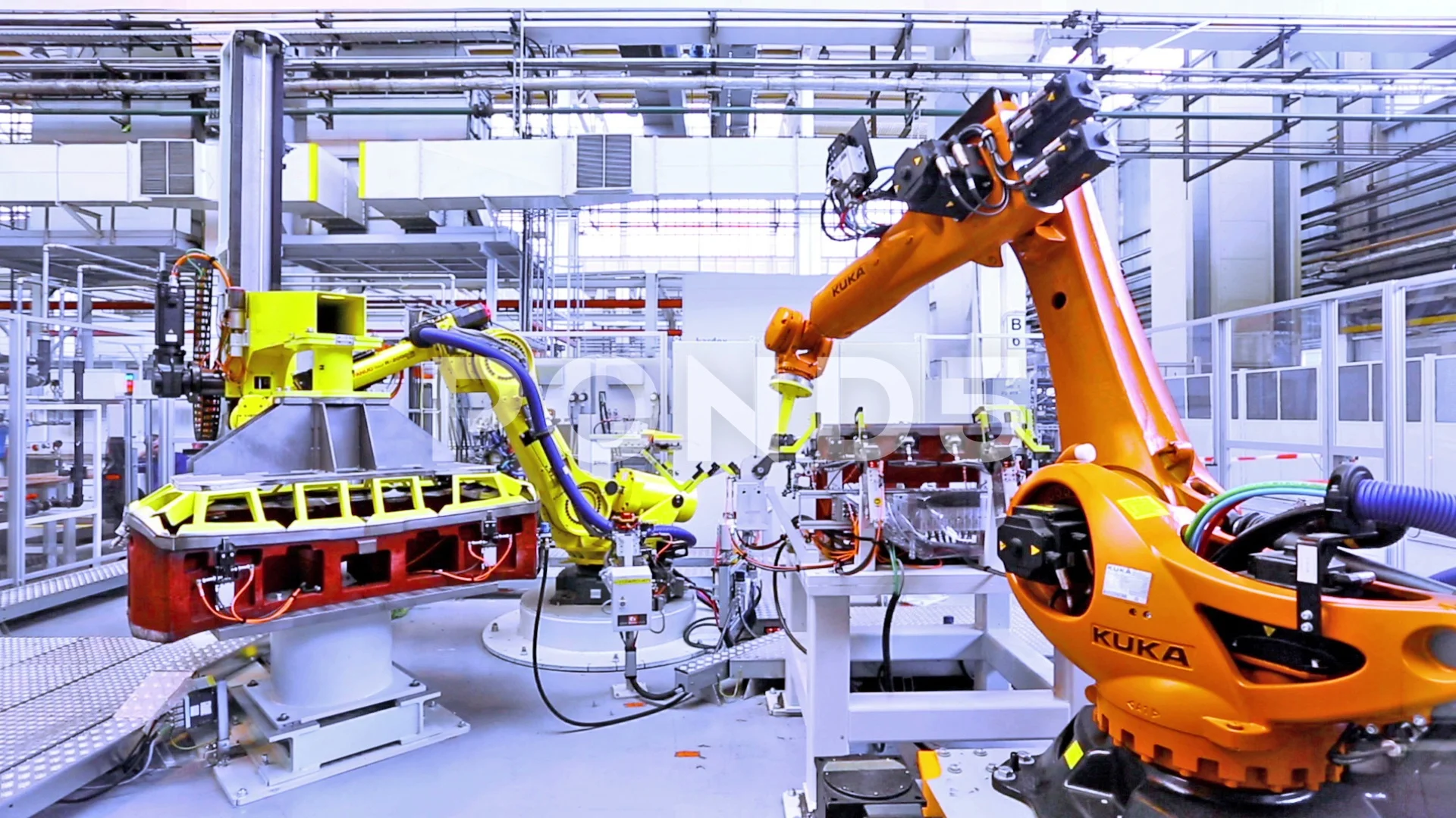 robots a car factory Stock Video |