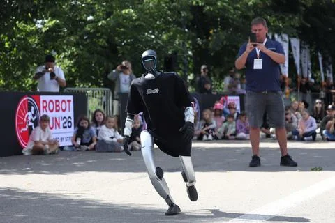 Robots compete in first nationwide Robot Run competition in Krakow, Poland - 06  Foto stock