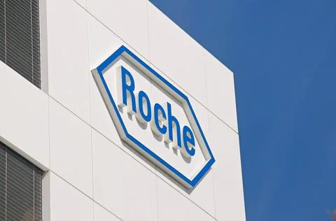 Roche sign in front at the Roche Diagnostics campus in Rotkreuz, Switzerland Stock Photos