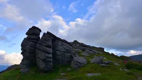 Rock and clouds Video stock 82534009