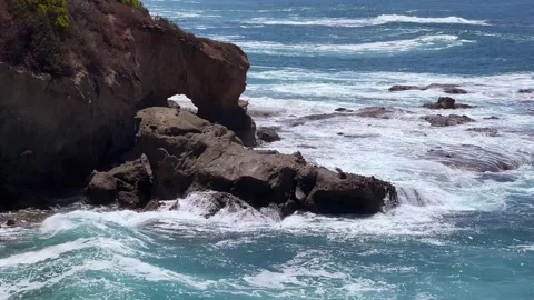 Rock and ocean waves Stock Footage 342330754