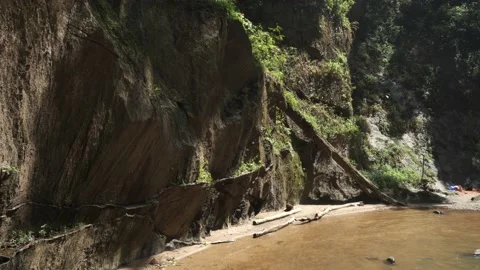 Rock background at waterfall background. 库存影片 141890705