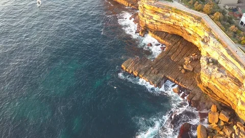 Rock cliff coastline 库存影片 107508738