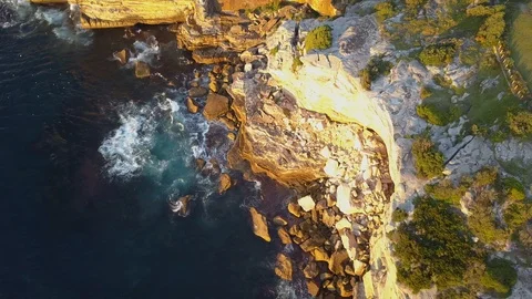 Rock cliff rotating view 库存影片 108253077