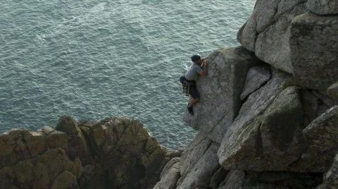 Rock climbing man 스톡 동영상 280308