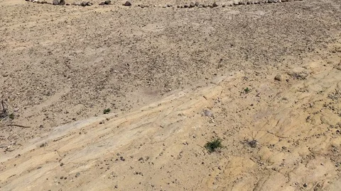 Rock formation in malibu Vídeos de archivo 106965198