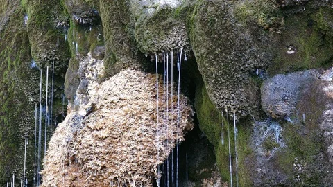 Rock formation with running down water Video stock 98234712