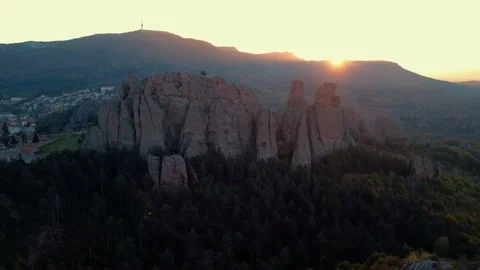  rock formations and walls of a medieval fortress in Belogradchik 動画素材 230467166