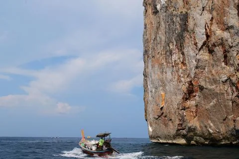 Rock in the ocean, stone structure Fotos Stock