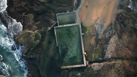 Rock pool drone 4k 스톡 동영상 211290142