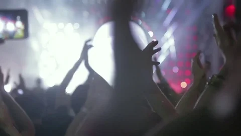 Rock in Rio audience claps 스톡 동영상 72083116