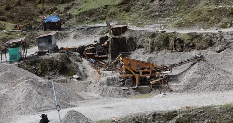 Rock Stone Crushing Machine Видео 335513264