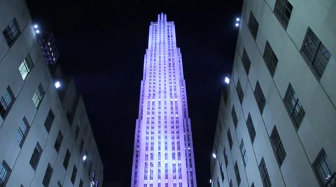 Rockefeller Center at Night - Pan Up Vídeo Stock 39769378