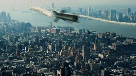 Rocket attack - 3 missiles falling on New York 動画素材 31544570