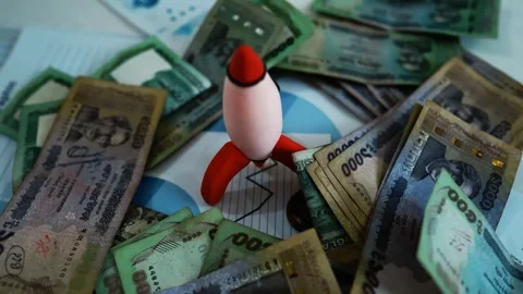 Rocket with Bangladeshi Currency Notes, A rocket surrounded by various deno.. 動画素材 304961390