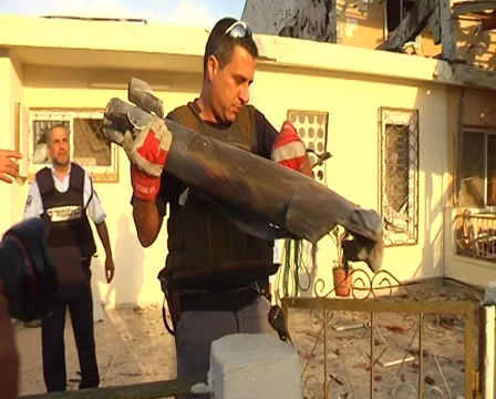 Rocket hit bulding Stock Footage 34279900