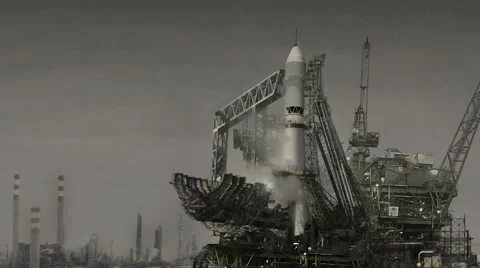 Rocket before launch 動画素材 2852299