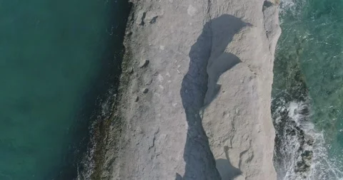 Rocking Waves Vídeo Stock 134812423