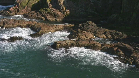 Rocks and waves Stock-Footage 95264