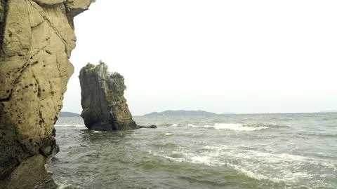 Rocks of the seashore. Stockfoto's